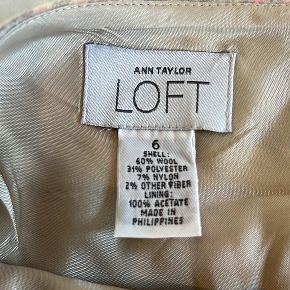 Ann Taylor Loft skirt.  Wool size 6 (listing # 2) - Picture 4 of 4